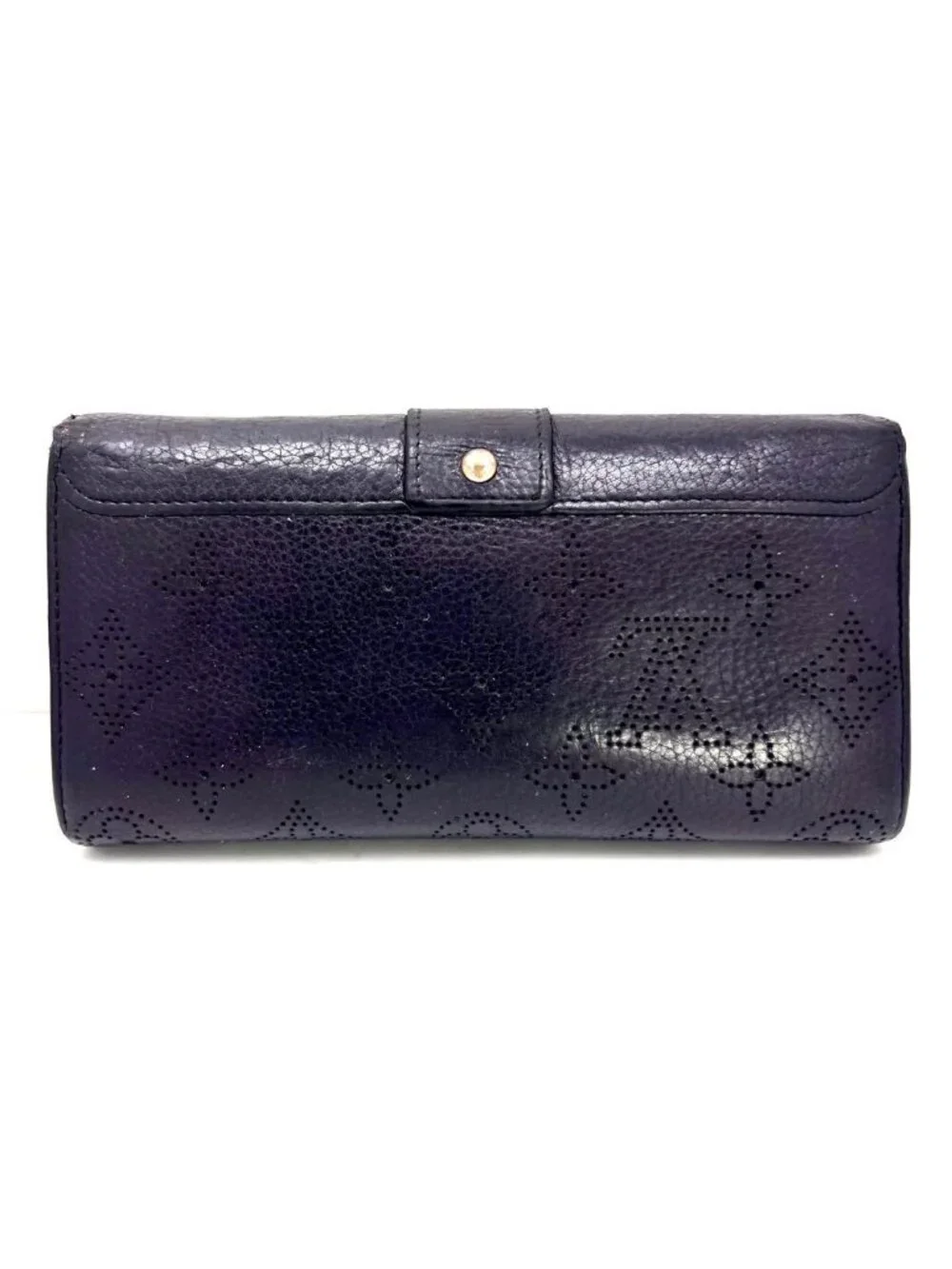 Louis Vuitton color dark